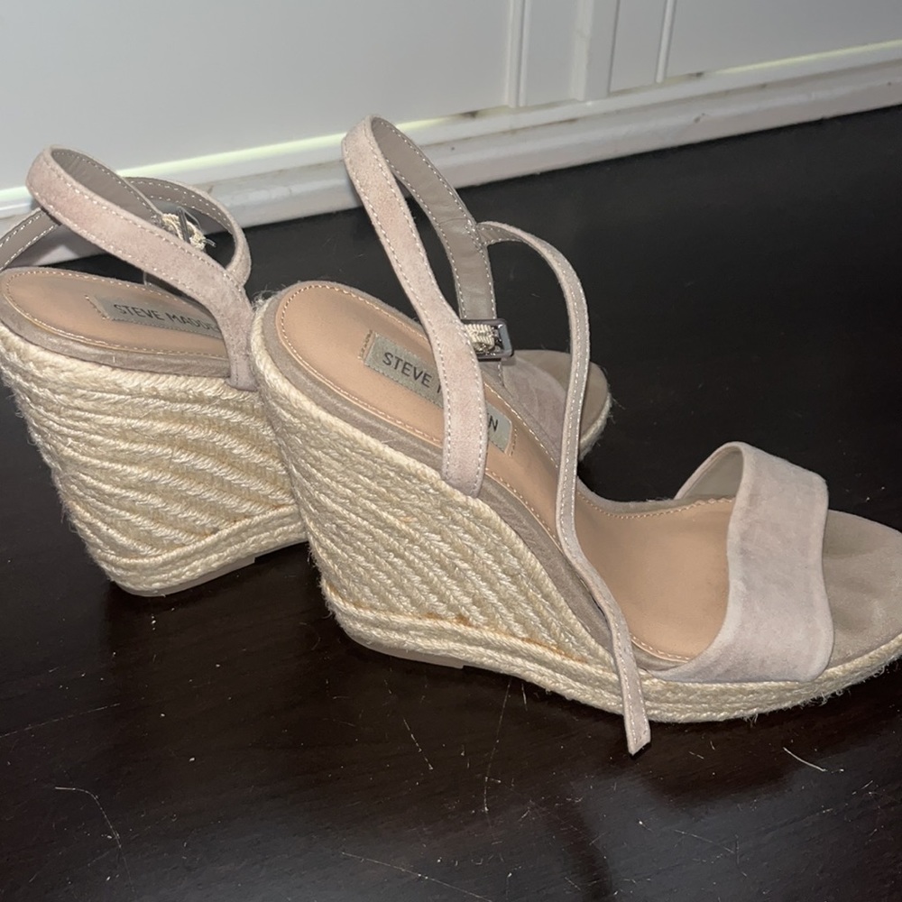 Steve Madden wedge lavender heels good condition